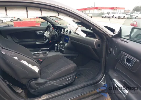 2018 Ford Mustang Ecoboost z USA, uszkodzony, nr VIN 1FA6P8TH6J5137623